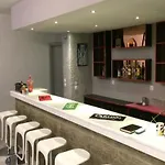 Valentino Кремасти