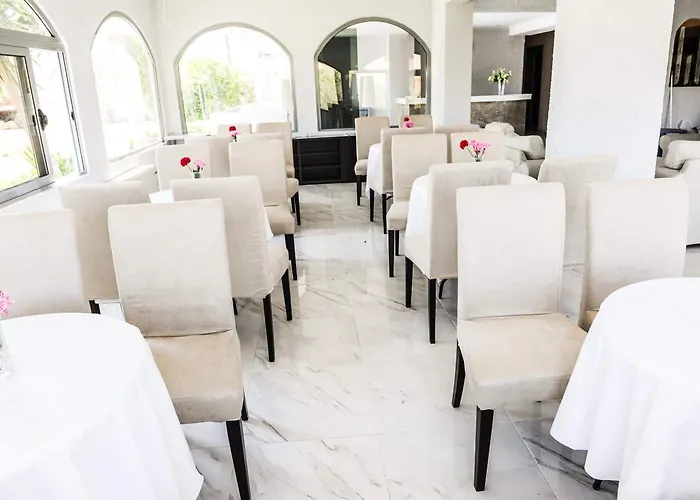 Valentino Кремасти